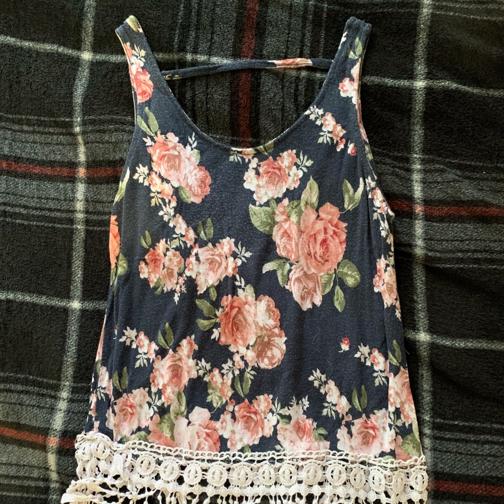 Black/navy blue floral crop top with lace